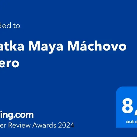 Maya Machovo Jezero دوكسي
